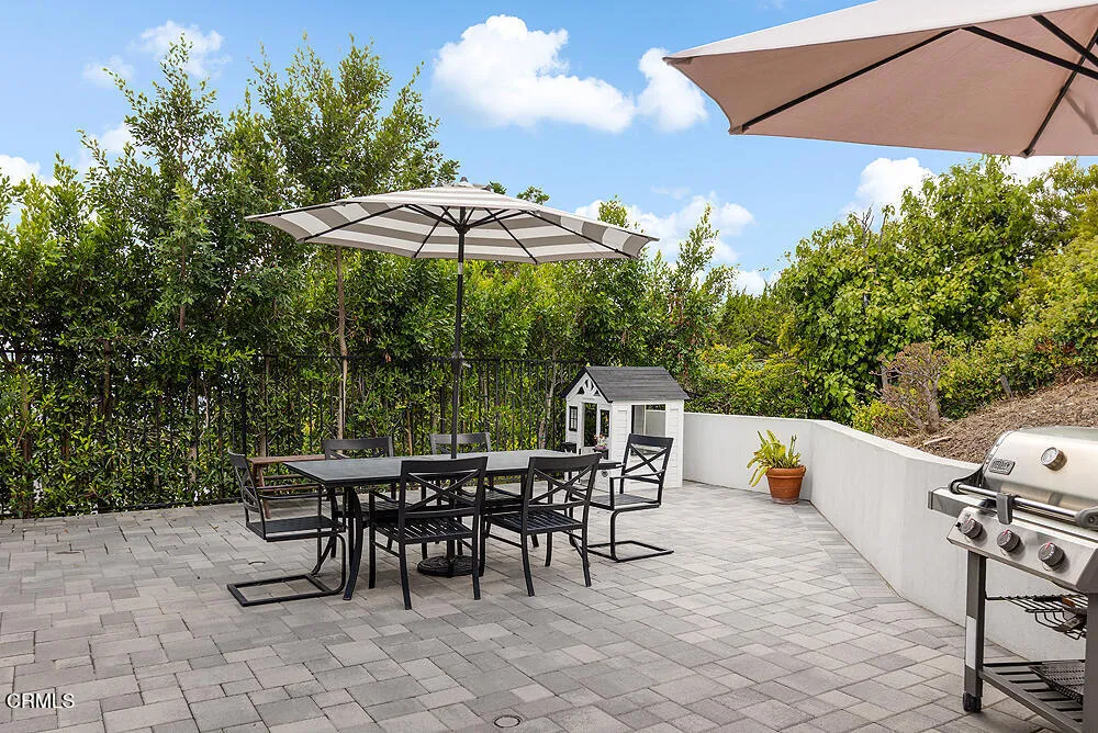 5447 Rock Castle Drive, La Canada Flintridge, California 91011 home-pic-25